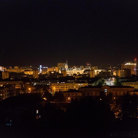 Panorama View Apartment 2Km To Palas Iasi Buitenkant foto
